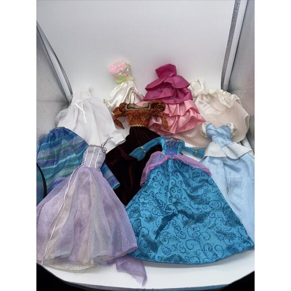 Vintage 1980s 90s Barbie Dresses Lot of 9 Outfits Wedding Princess Portuguese - Picture 1 of 9